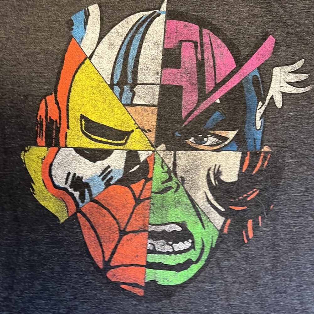 MARVEL T Shirt - Picture 2 of 4